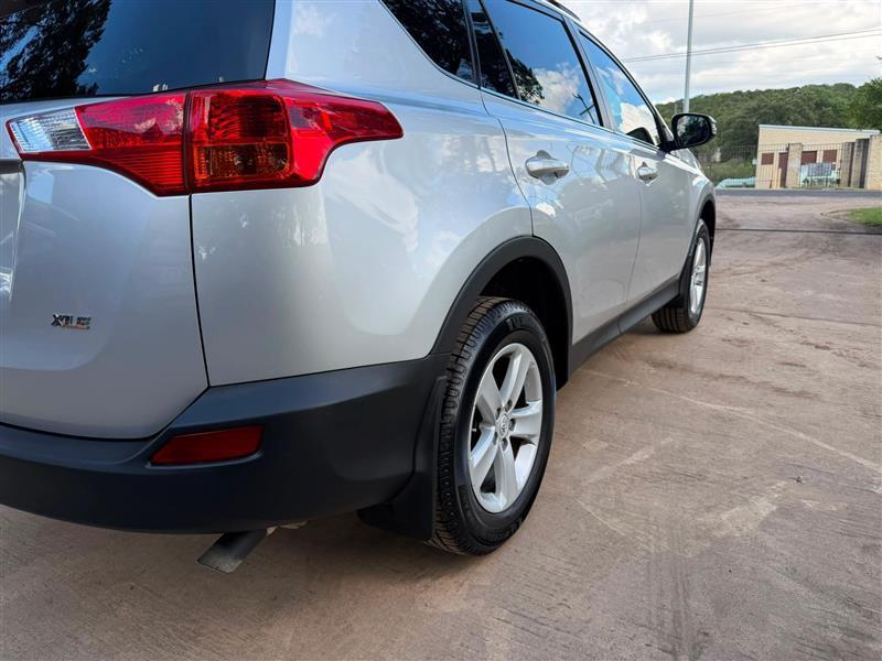 Toyota RAV4  2013