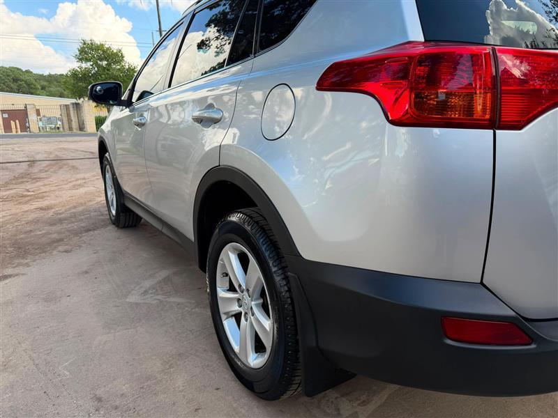 Toyota RAV4  2013