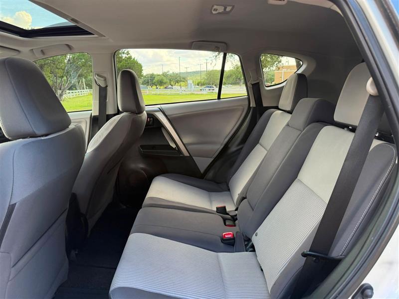 Toyota RAV4  2013