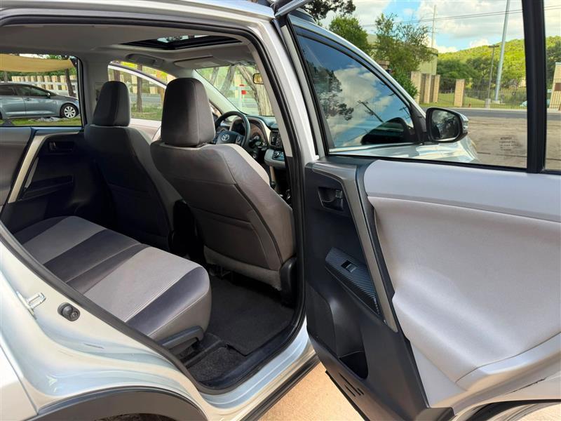 Toyota RAV4  2013