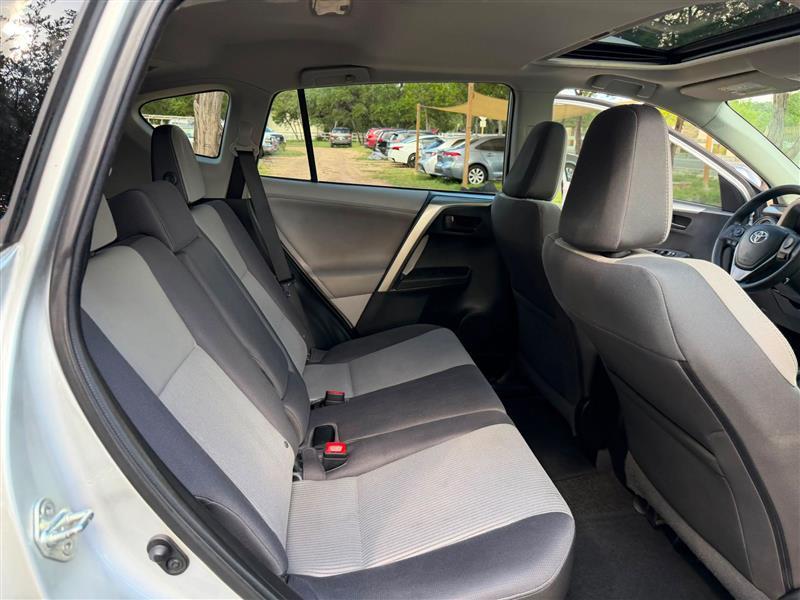 Toyota RAV4  2013