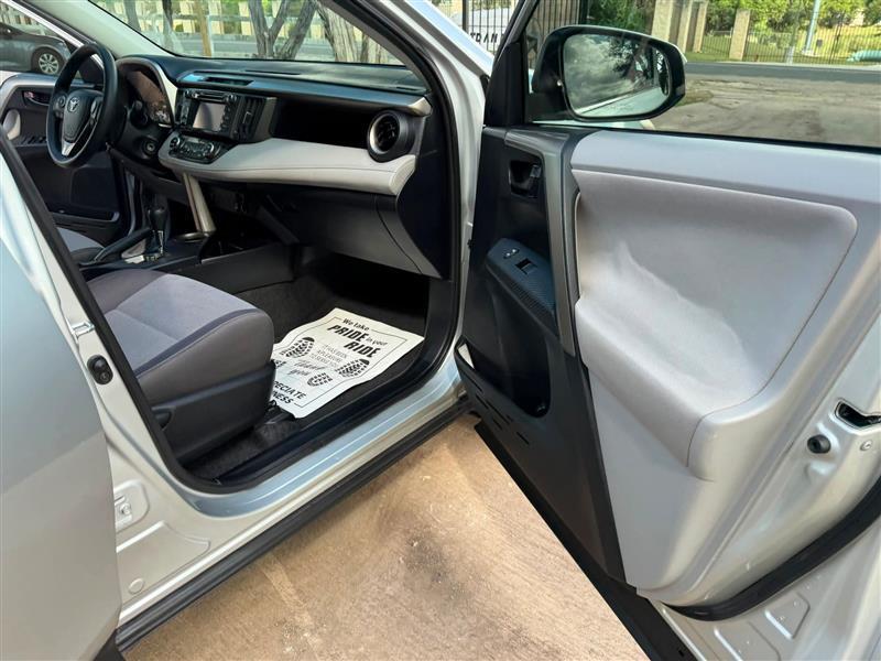 Toyota RAV4  2013