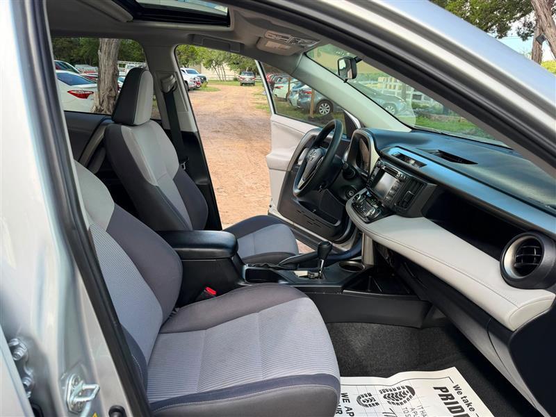 Toyota RAV4  2013