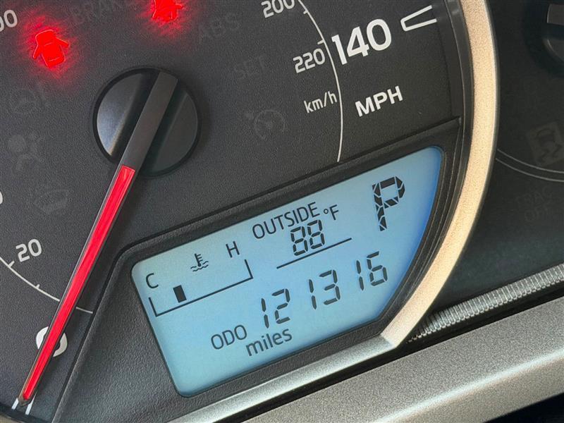 Toyota RAV4  2013