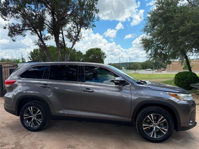 Toyota Highlander  2019