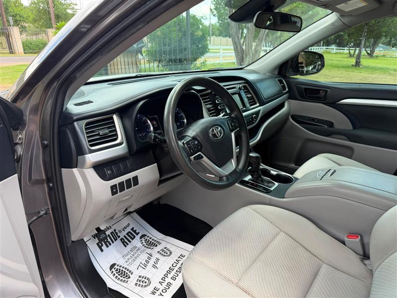 Toyota Highlander  2019