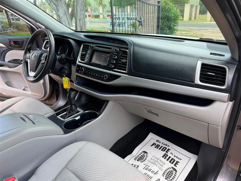 Toyota Highlander  2019