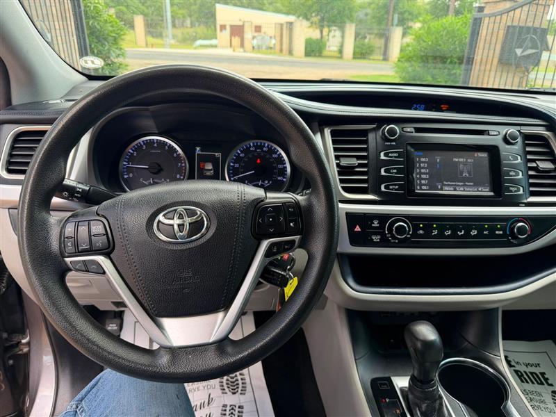 Toyota Highlander  2019
