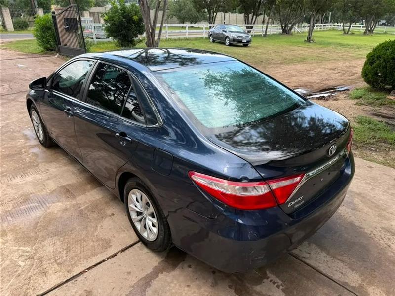 Toyota Camry LE 2015