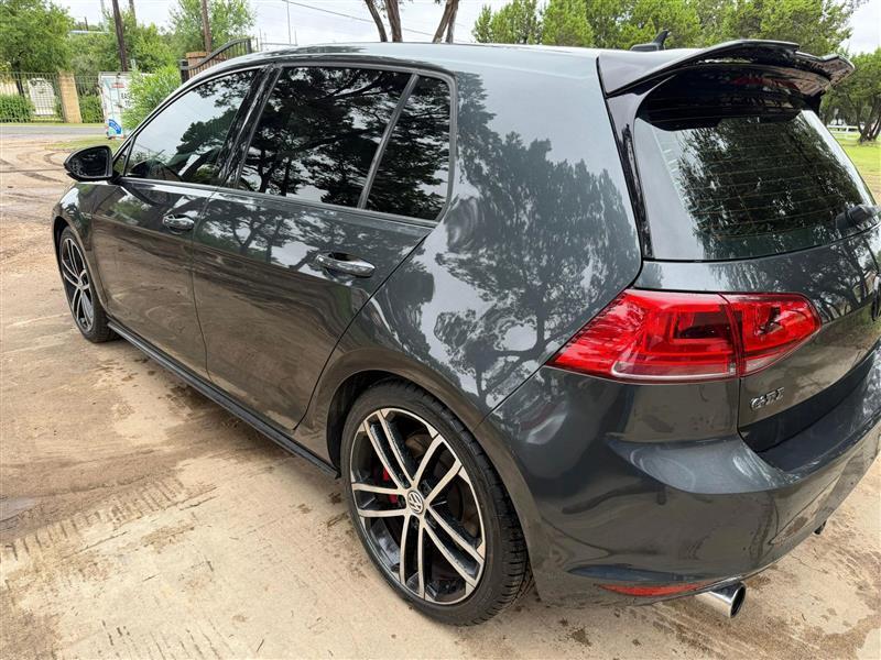 Volkswagen Golf GTI SE 6M 4-Door 2017