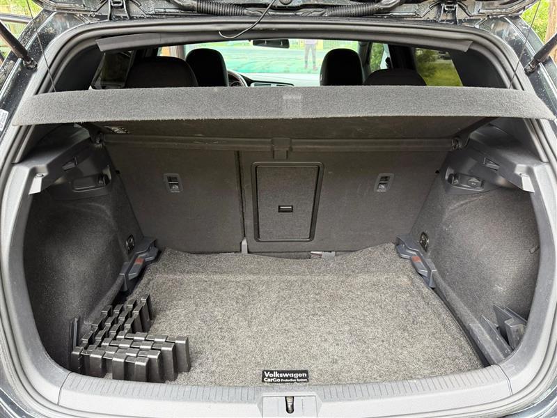 Volkswagen Golf GTI SE 6M 4-Door 2017