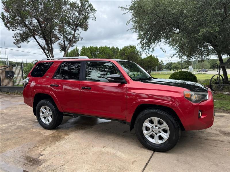 Toyota 4Runner SR5 2WD 2016