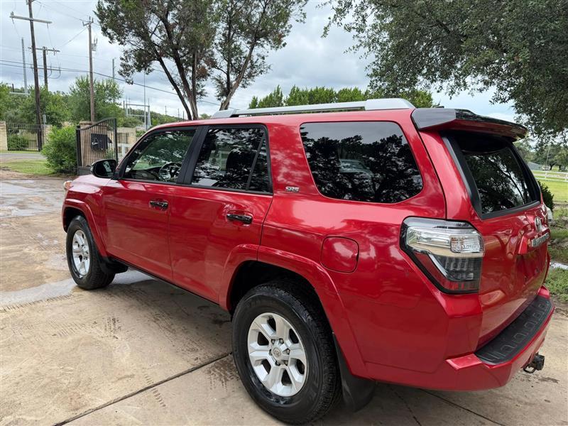 Toyota 4Runner SR5 2WD 2016