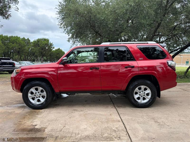 Toyota 4Runner SR5 2WD 2016