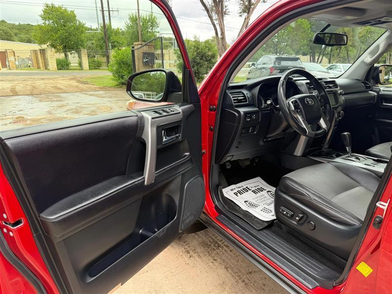 Toyota 4Runner SR5 2WD 2016