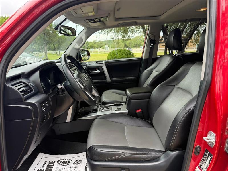 Toyota 4Runner SR5 2WD 2016