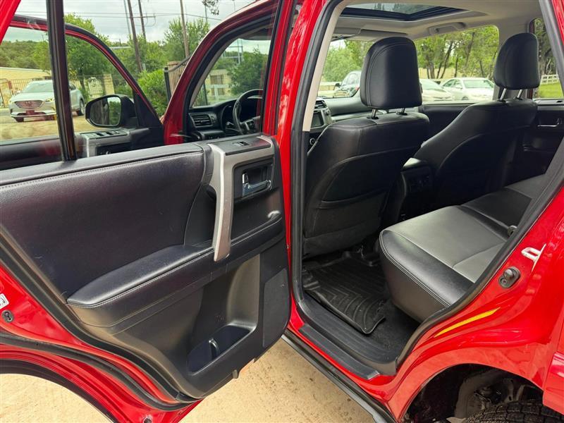Toyota 4Runner SR5 2WD 2016