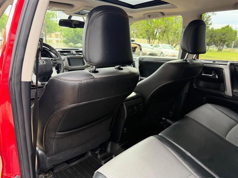 Toyota 4Runner SR5 2WD 2016