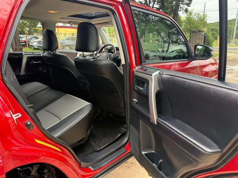 Toyota 4Runner SR5 2WD 2016