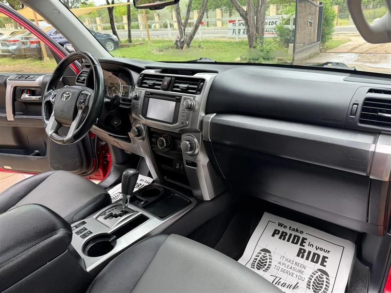 Toyota 4Runner SR5 2WD 2016
