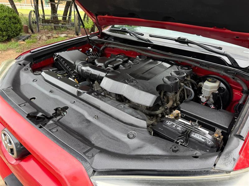 Toyota 4Runner SR5 2WD 2016