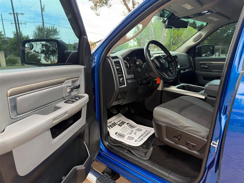 RAM 1500 SLT Crew Cab SWB 2WD 2017