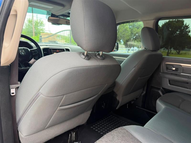 RAM 1500 SLT Crew Cab SWB 2WD 2017
