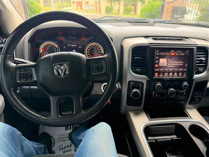 RAM 1500 SLT Crew Cab SWB 2WD 2017