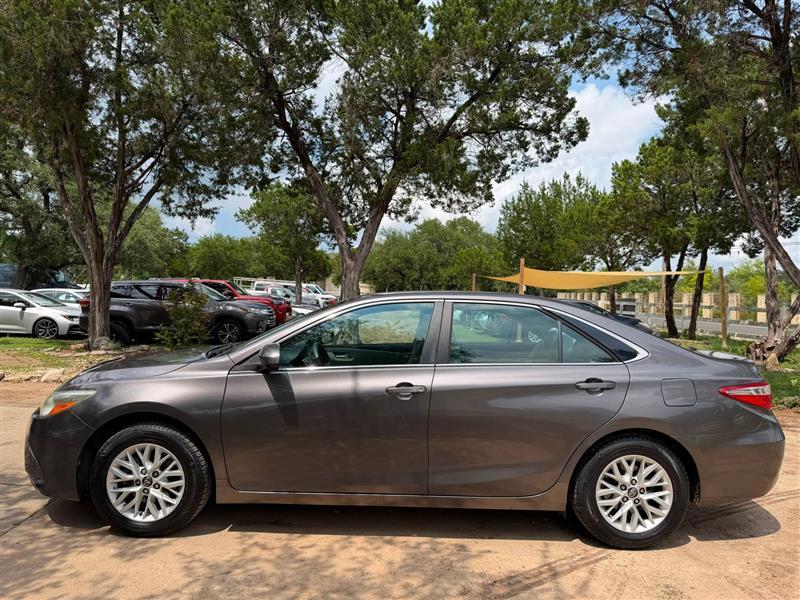 Toyota Camry LE 2016