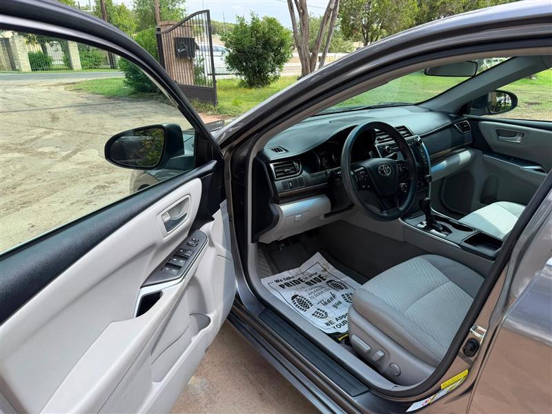 Toyota Camry LE 2016
