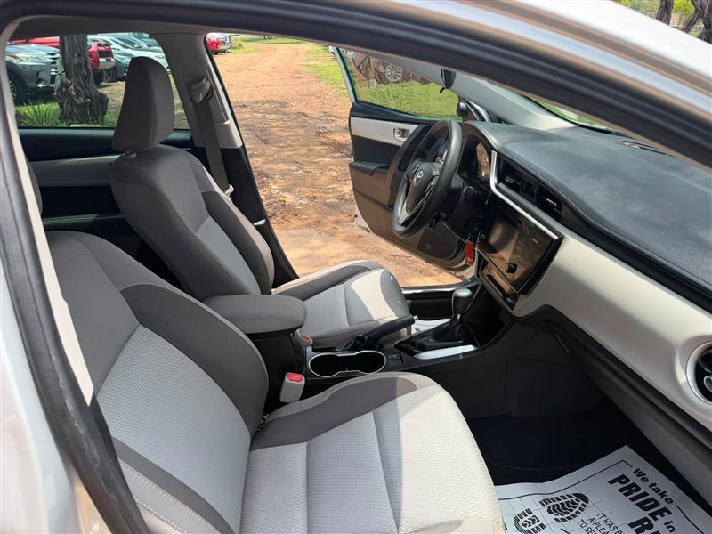 Toyota Corolla LE CVT 2017