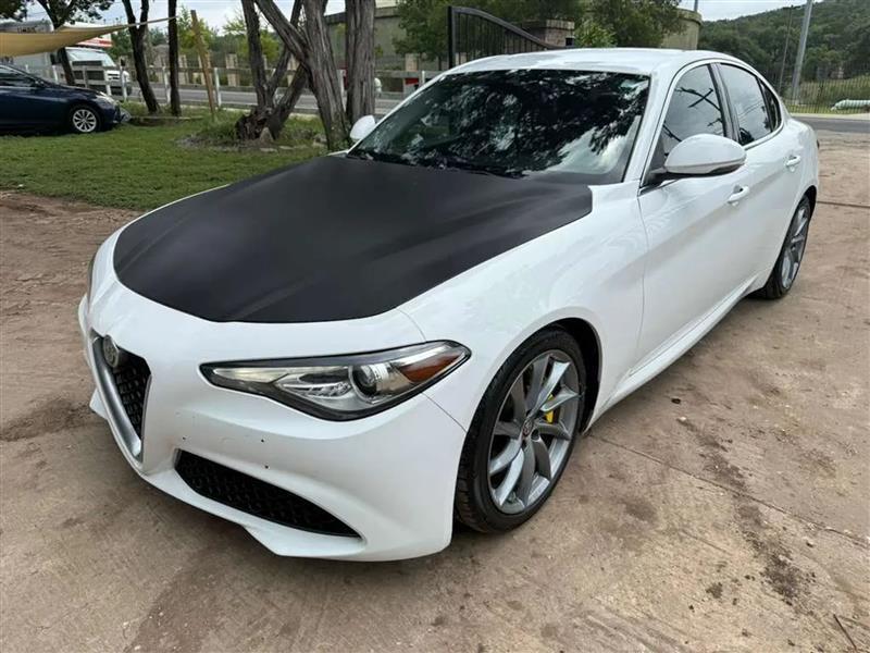Alfa Romeo Giulia Sprint 2021