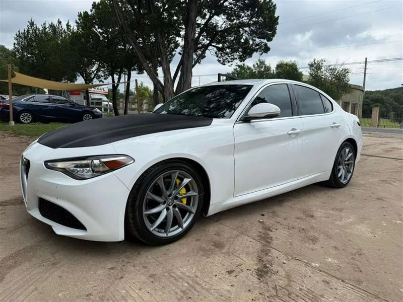 Alfa Romeo Giulia Sprint 2021