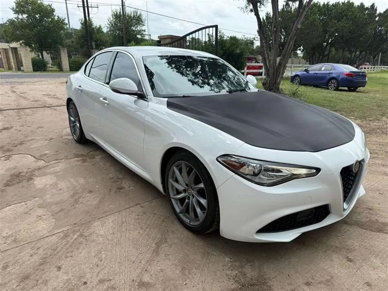 Alfa Romeo Giulia Sprint 2021