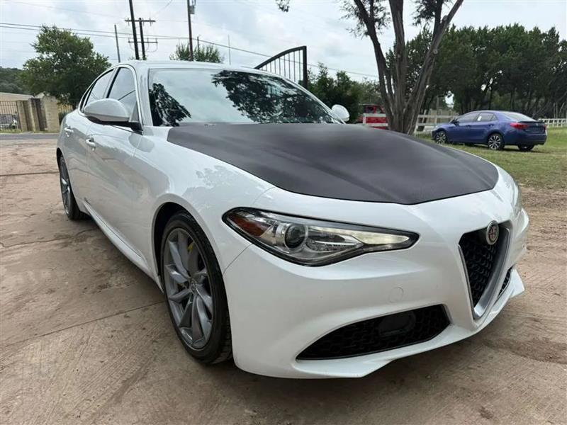Alfa Romeo Giulia Sprint 2021