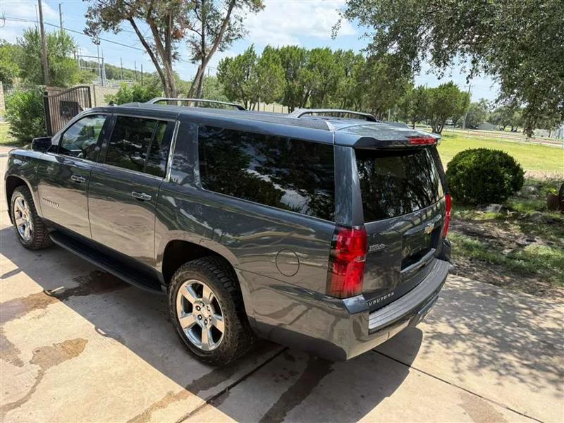 Chevrolet Suburban LT 2WD 2019