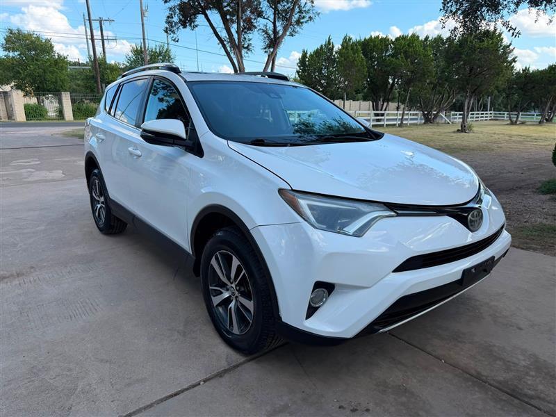Toyota RAV4 XLE AWD 2018