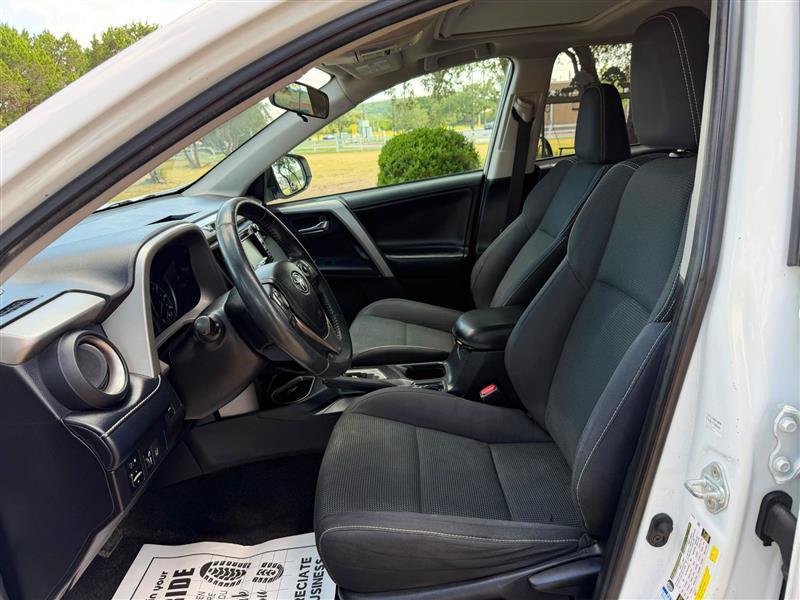 Toyota RAV4 XLE AWD 2018
