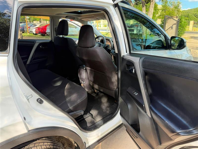 Toyota RAV4 XLE AWD 2018