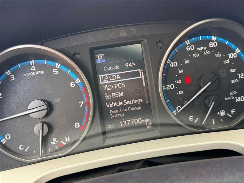 Toyota RAV4 XLE AWD 2018