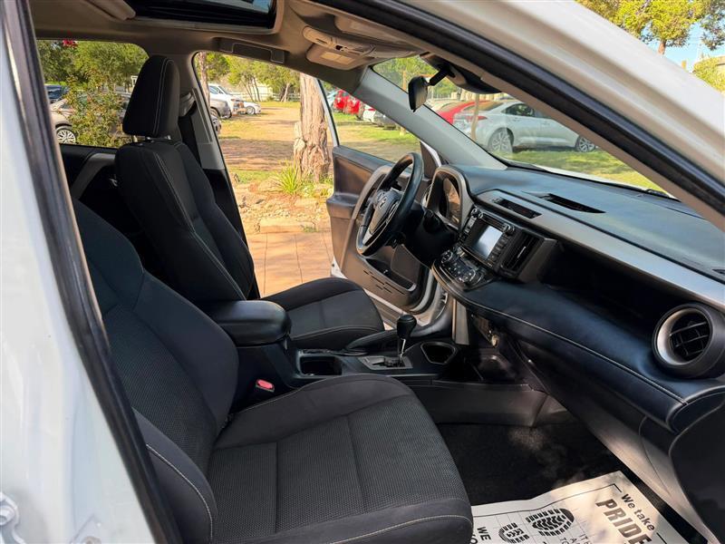 Toyota RAV4 XLE AWD 2018