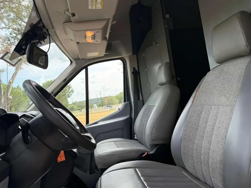 Ford Transit 250 Van High Roof w/Sliding Pass. 148-in. WB EL 2019