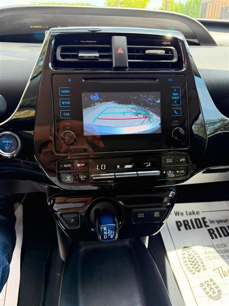 Toyota Prius Two 2016