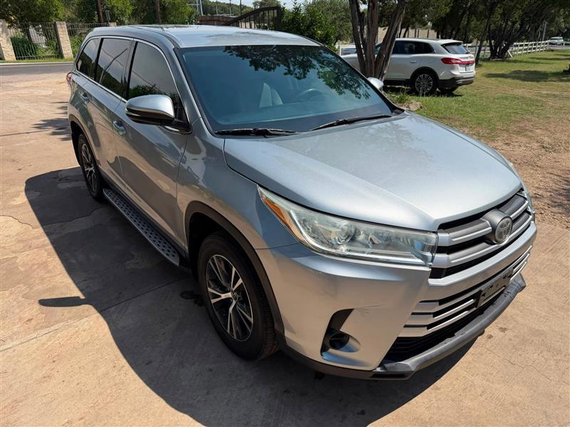 Toyota Highlander LE FWD I4 2019
