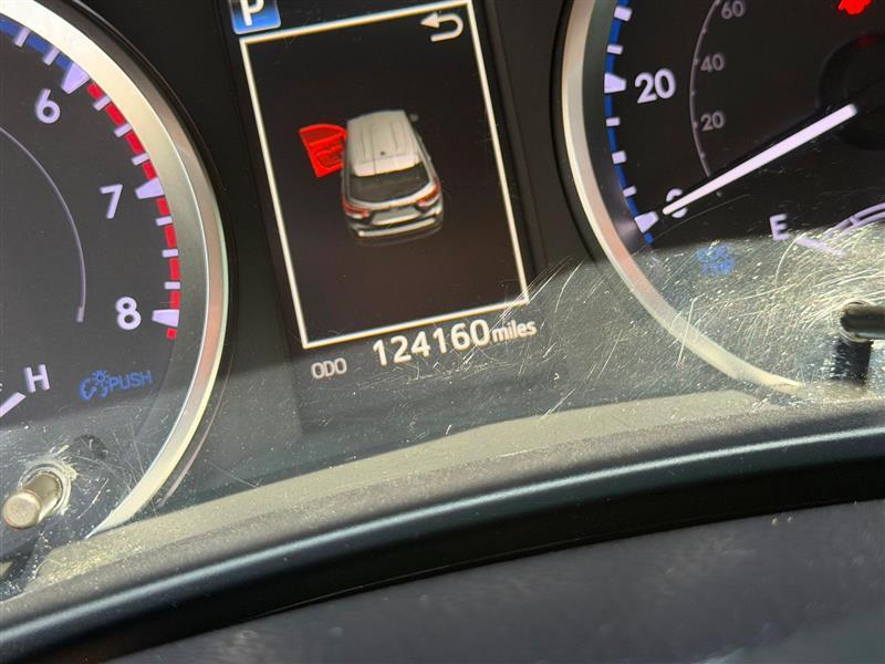 Toyota Highlander LE FWD I4 2019