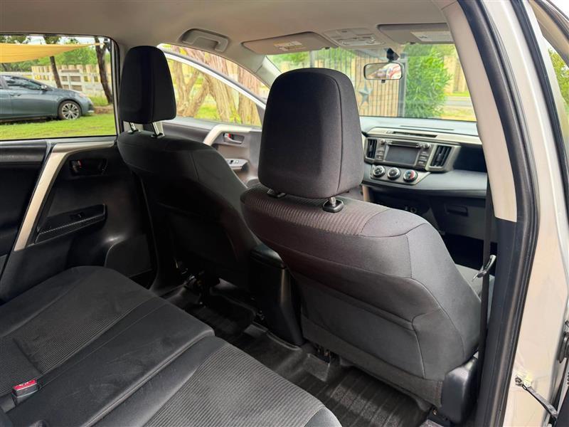Toyota RAV4 LE FWD 2015