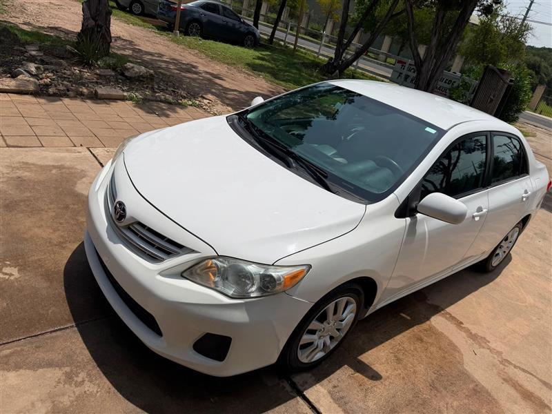 Toyota Corolla LE 4-Speed AT 2013