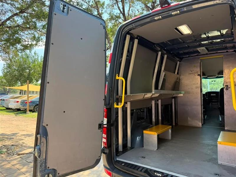 Mercedes-Benz Sprinter 2500 144-in. WB 2018