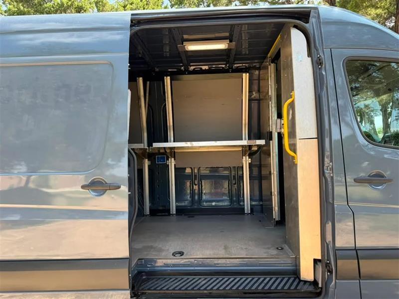 Mercedes-Benz Sprinter 2500 144-in. WB 2018