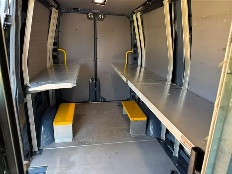 Mercedes-Benz Sprinter 2500 144-in. WB 2018
